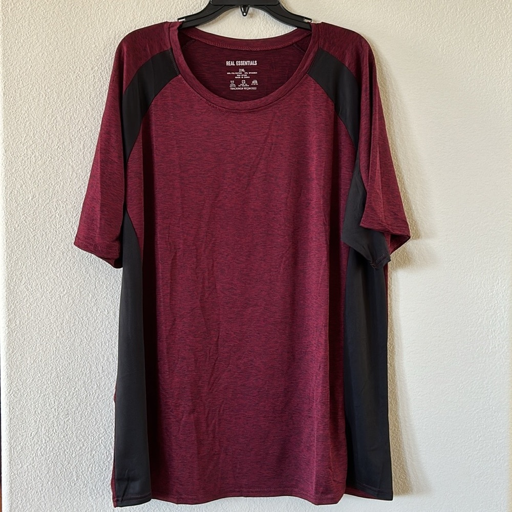 NWOT - Real Essentials Men's Tee 2XL